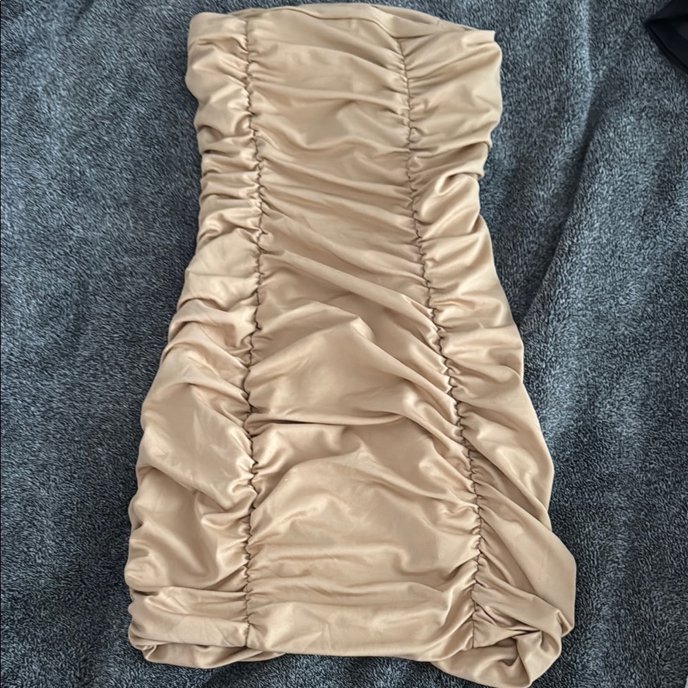 Elegant Ruched Strapless Bodycon Dress - Cream